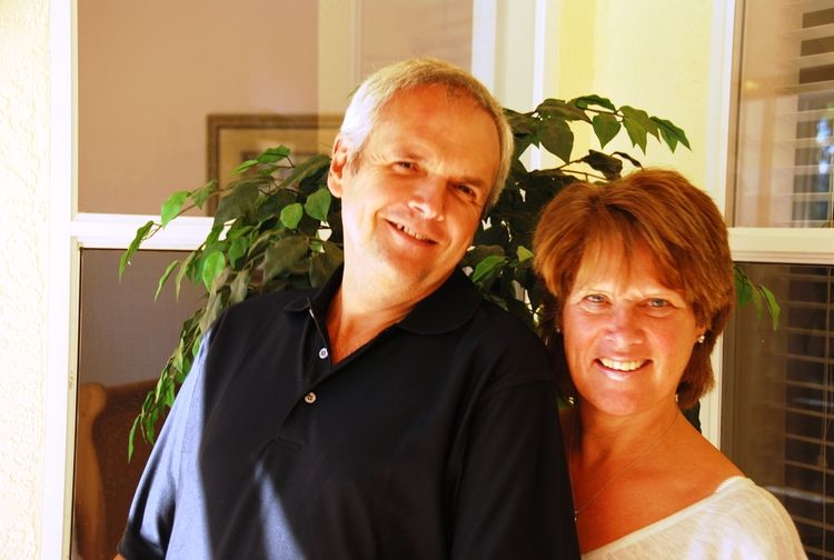 An interview with Ross and Sally-Ann Thomasson, owners of a villa in Rotonda West, Florida