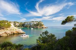 Villas and apartments in Cala Galdana