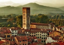 Villas in Lucca