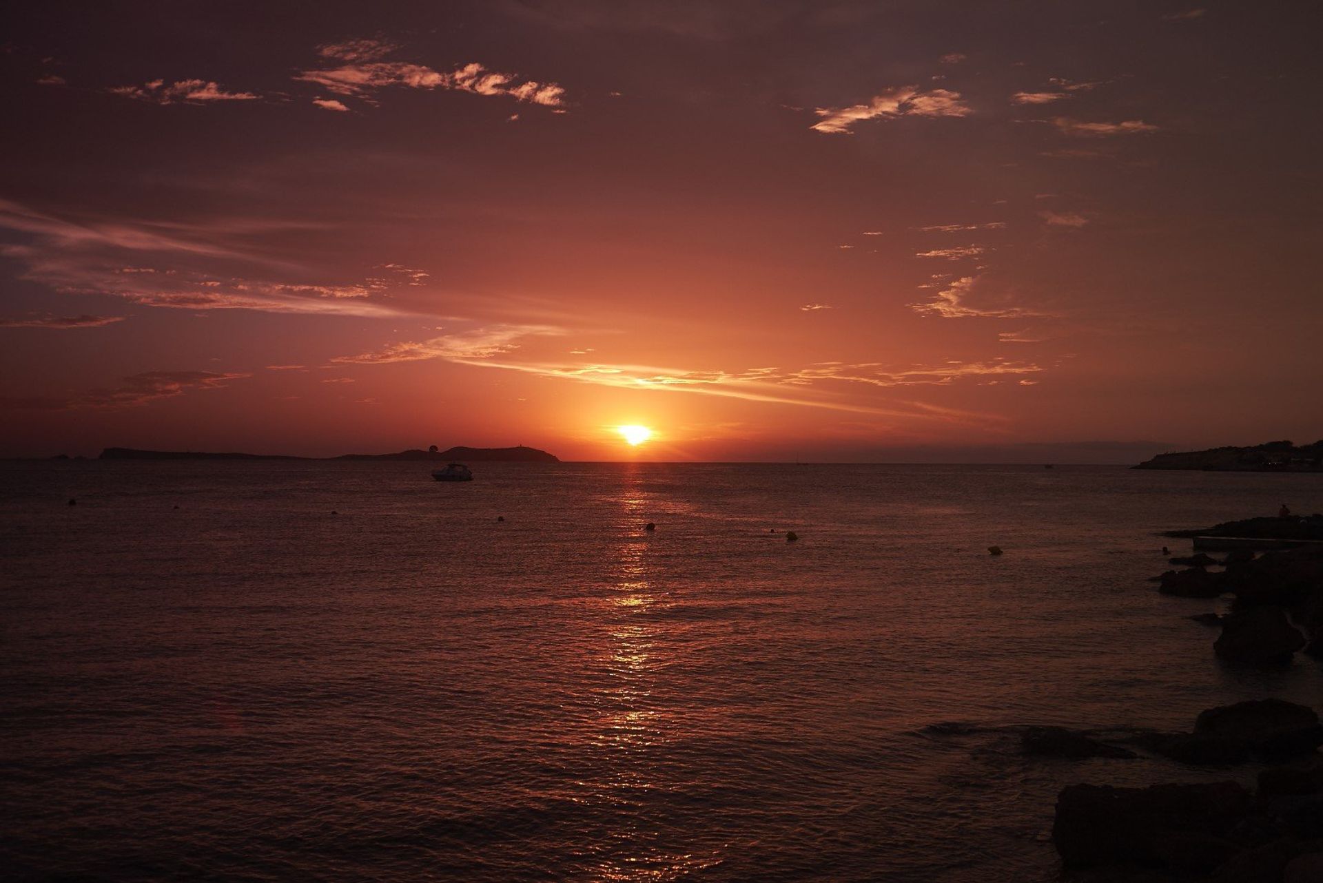 A stunning sunset seen from the Sant Antoni coast