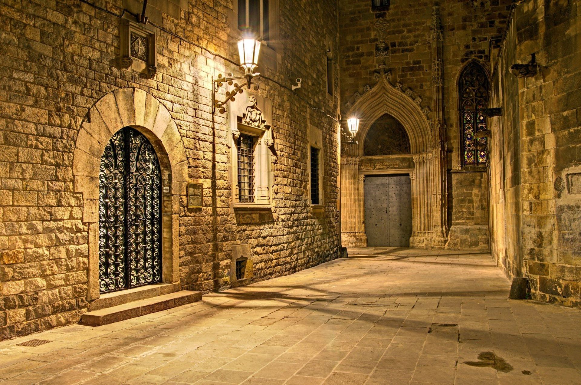 The old Gothic quarter behind the cathedral in the old town