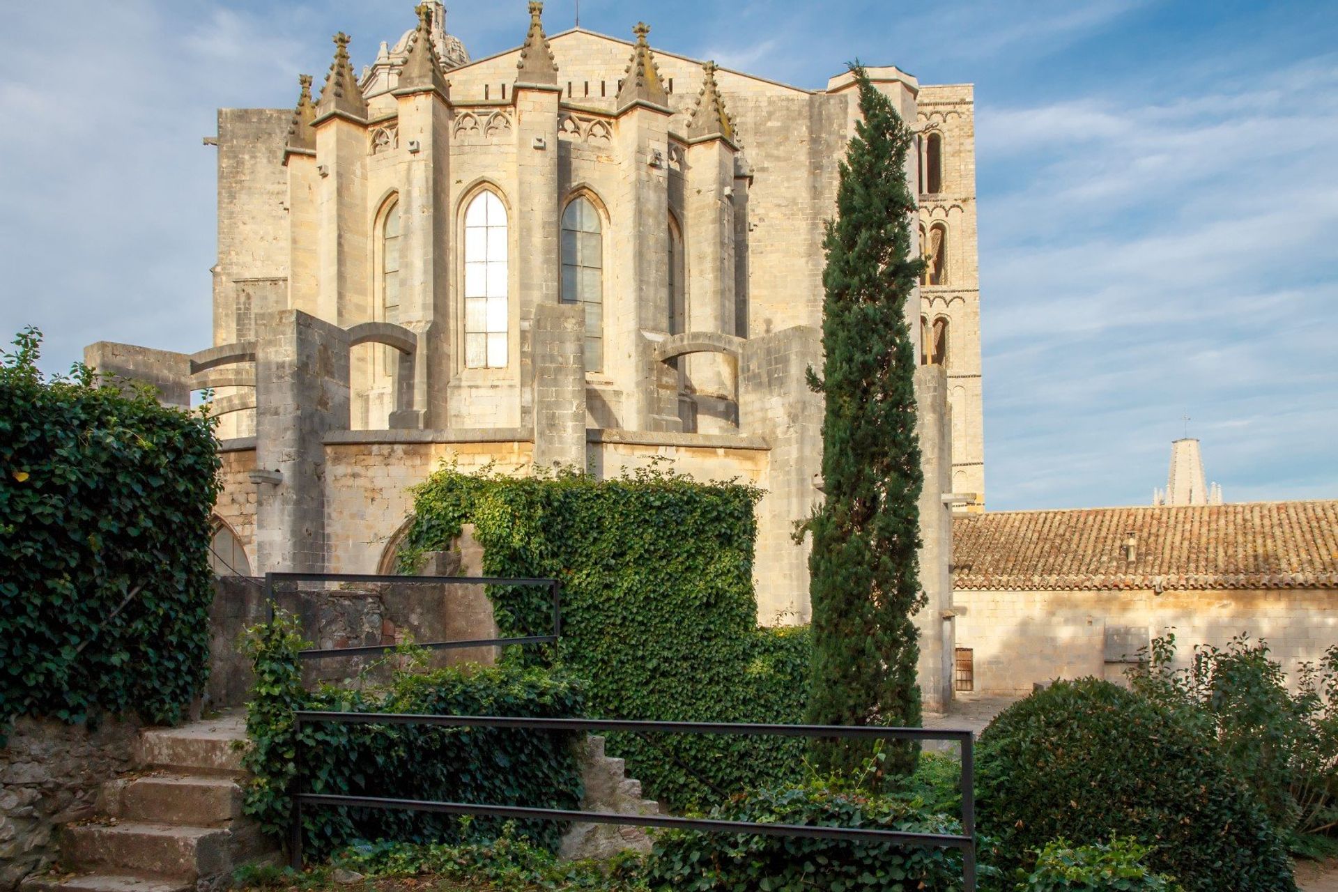 The magnificent fairytale-like cathedral of St Mary, located at the heart of the Força Vella.