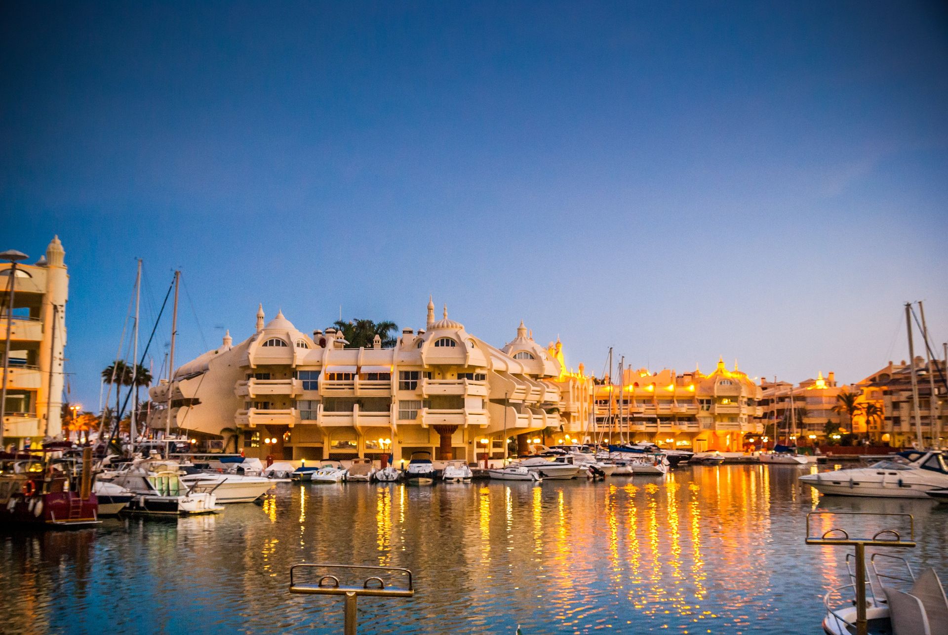 The bright lights of the famous Puerto Marina, the beating heart of Benalmadena 