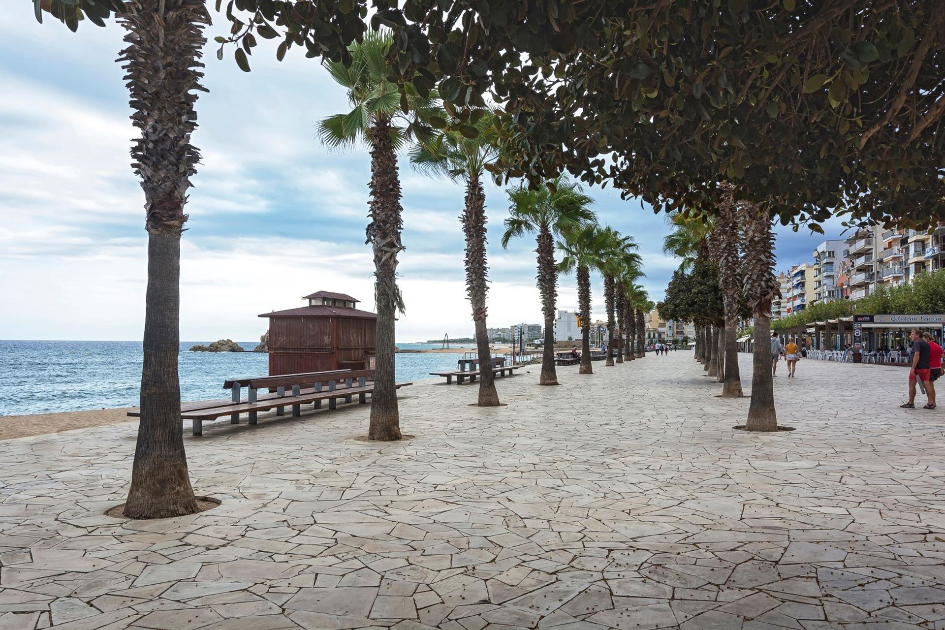 Palm Alley promenade has cycle lanes, market stalls and plenty of amenities for children