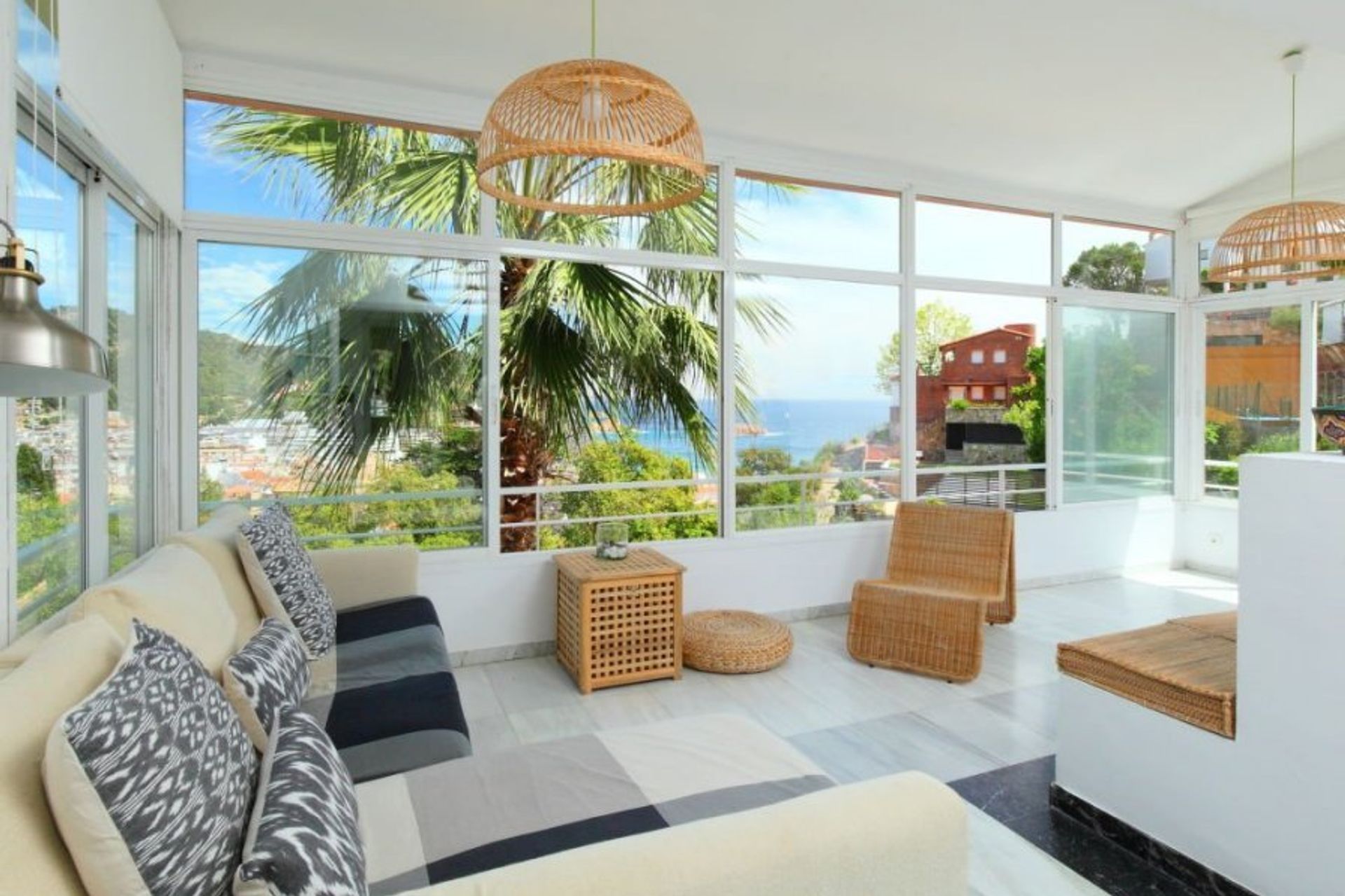 Stay in one of our beautiful apartments and beach houses overlooking the seafront