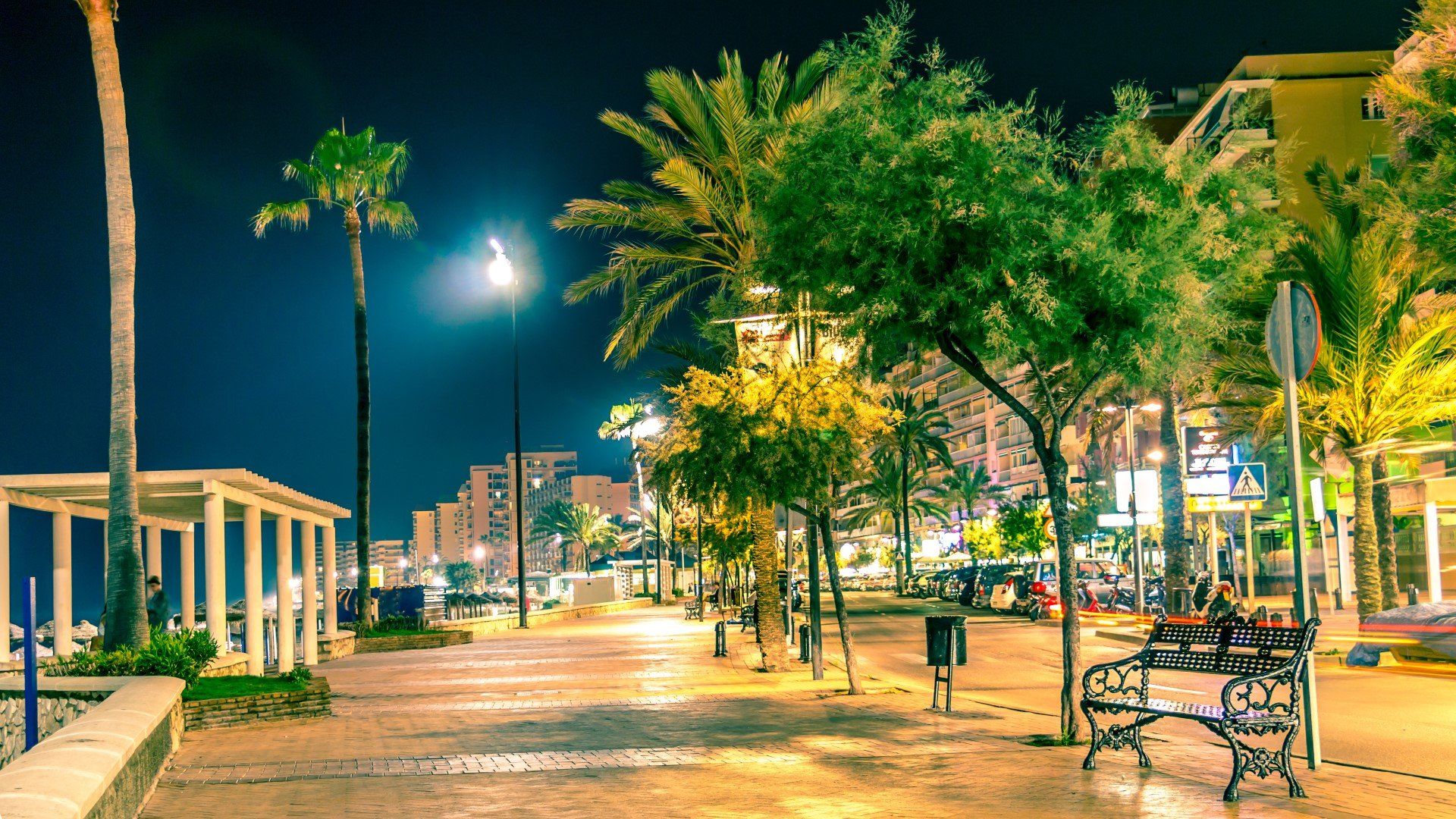 After a long day on the beach, have an evening stroll down the beautiful Paseo Maritimo promenade