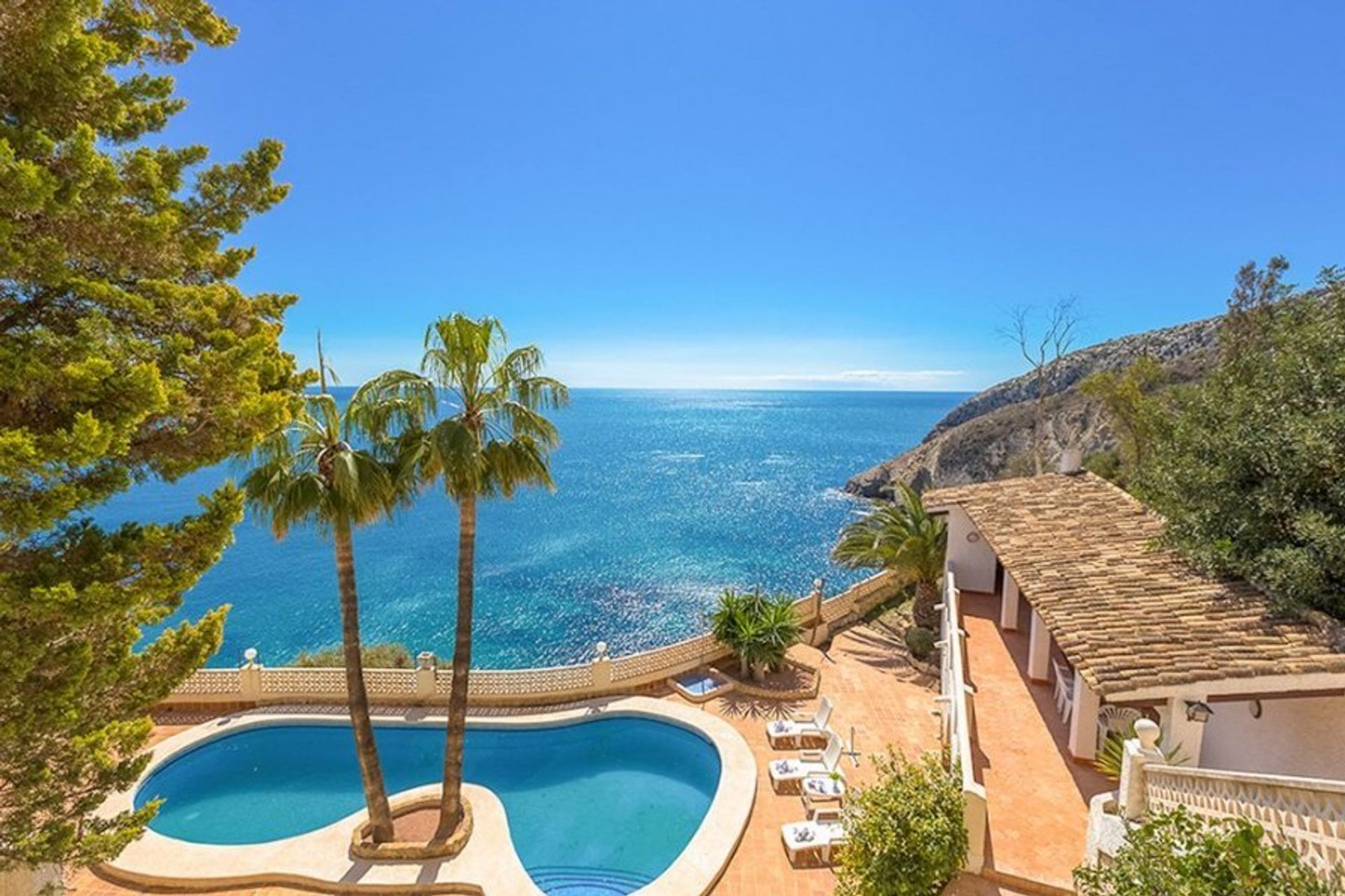 Find your own slice of paradise with our homes from home