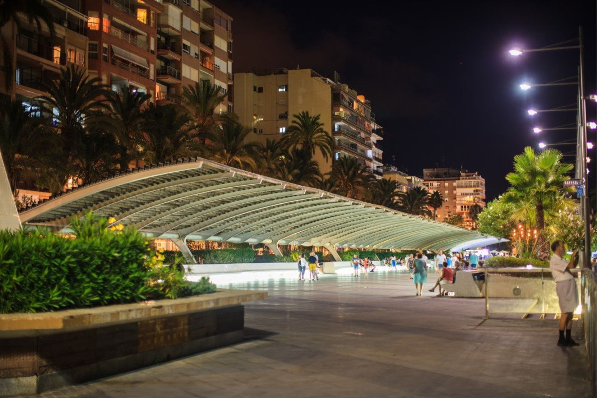 Torrevieja's large promenade has all the amenities and facilities you need for a modern Mediterranean holiday