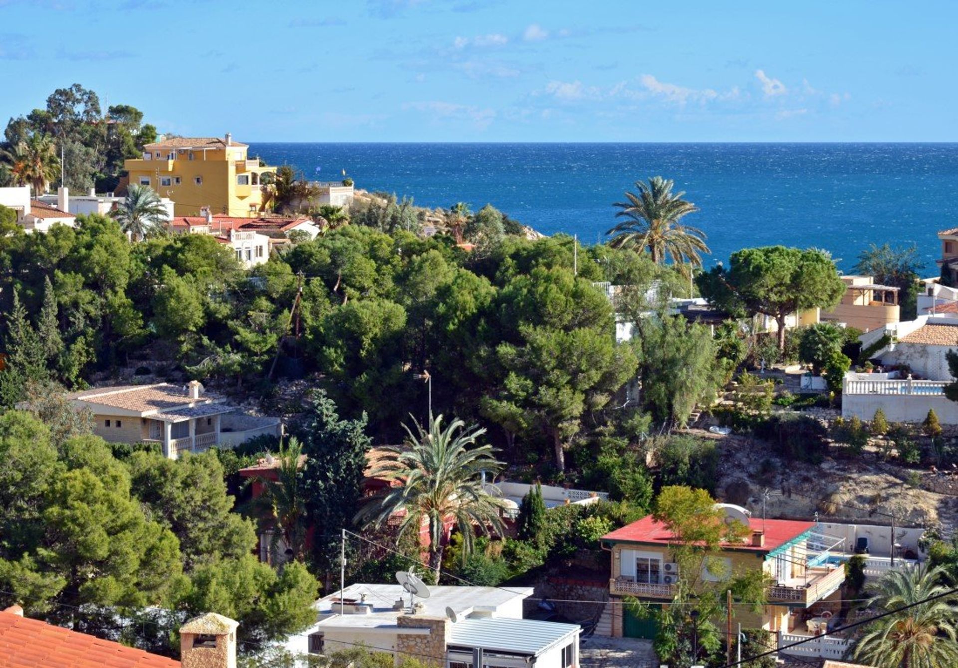 Coveta Fuma, part of the district of El Campello nestled between the beaches and mountains