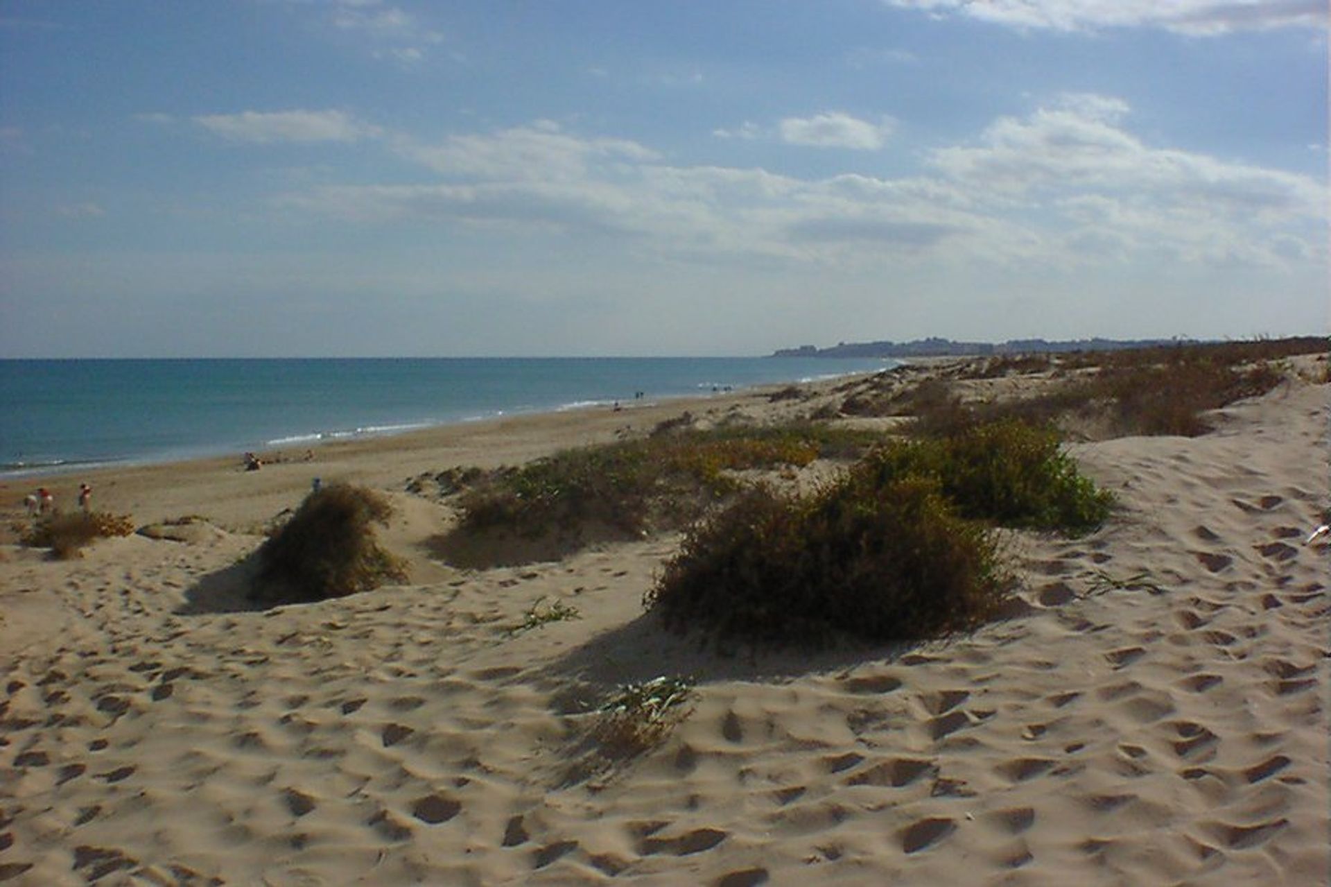 The sand dunes of Guardamar del Segura are less than 20 minutes away by car