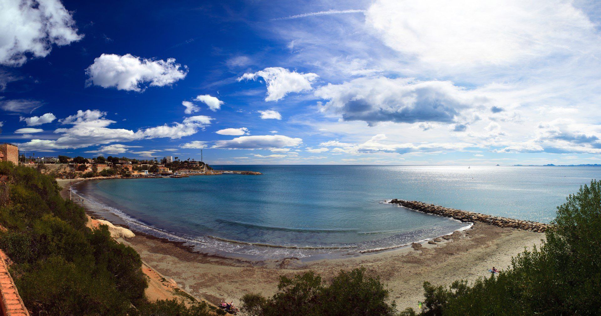 Cabo Roig's shallow waters and family-friendly coast offers great fun the whole family can enjoy