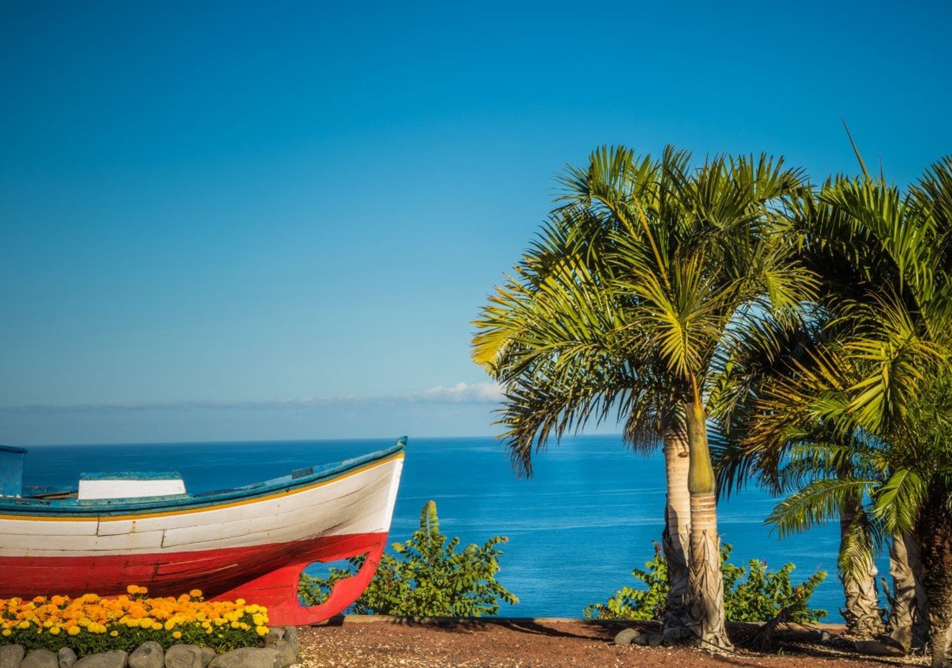 Laid back island living! A charming old fishing boat lies by the Mirador del Archipenque.