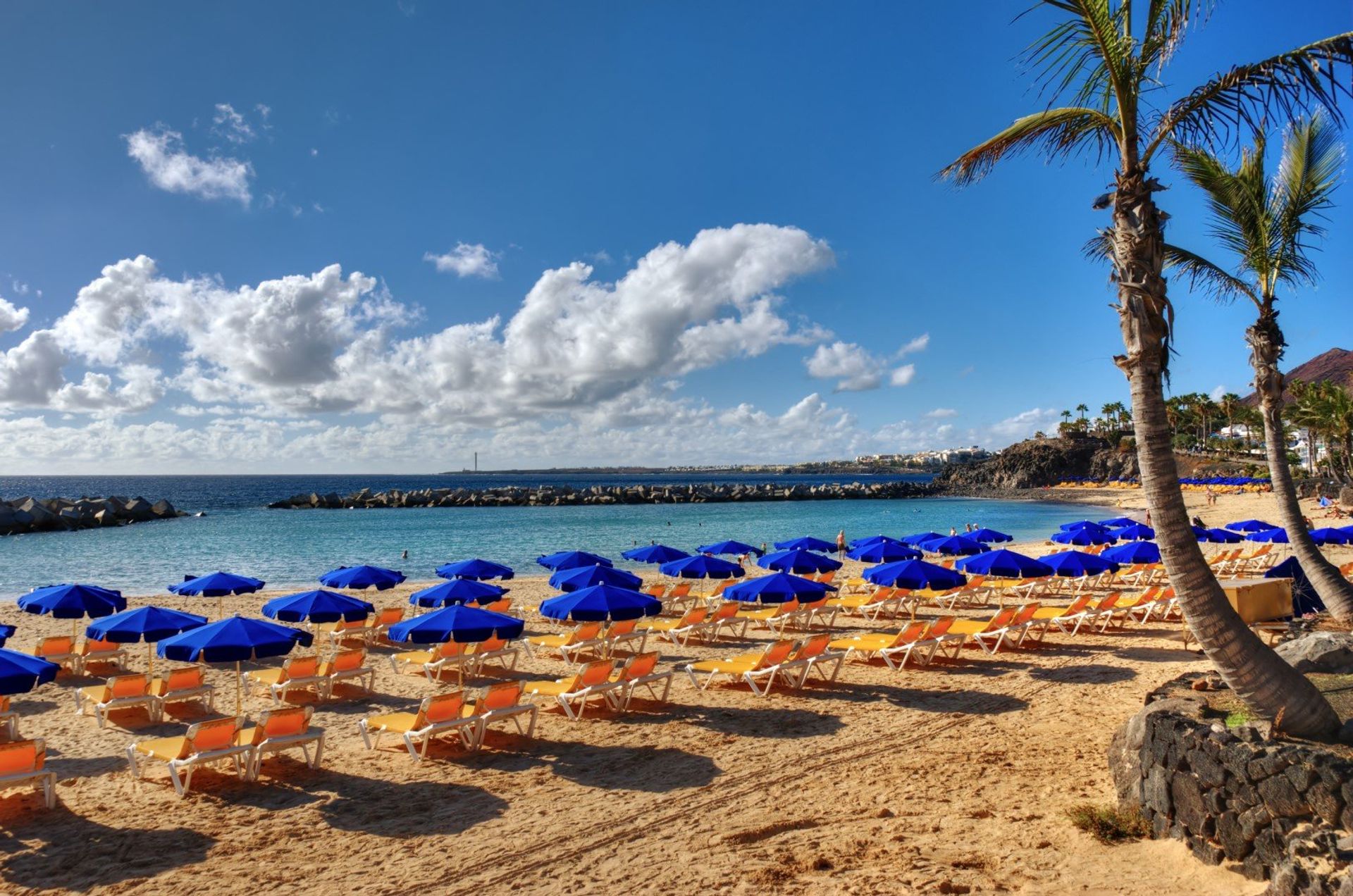 For a fun family day out by the coast, head to the local Blue Flag beach of Playa Blanca