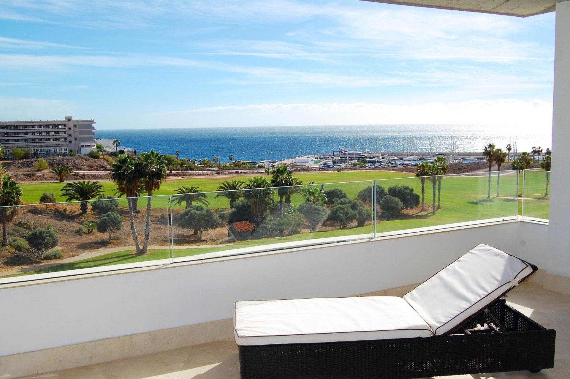 Watch your head! This penthouse apartment puts you in the middle of Amarilla golf course