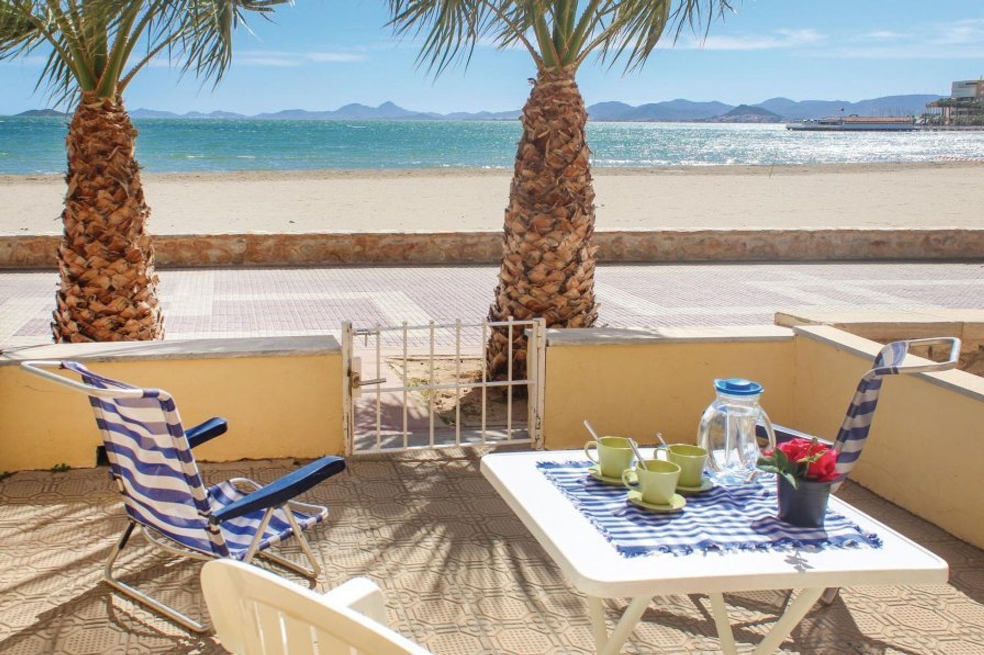 Our beachfront villas in Los Alcazares put you in the heart of it all!