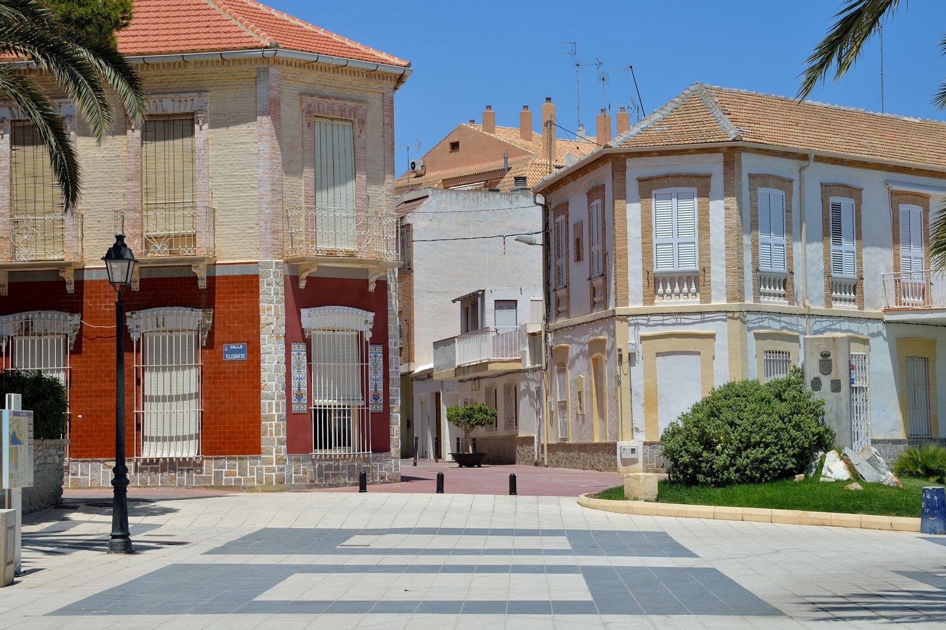 Once a small fishing village, take a trip back in time with the charming architecture of the old quarter