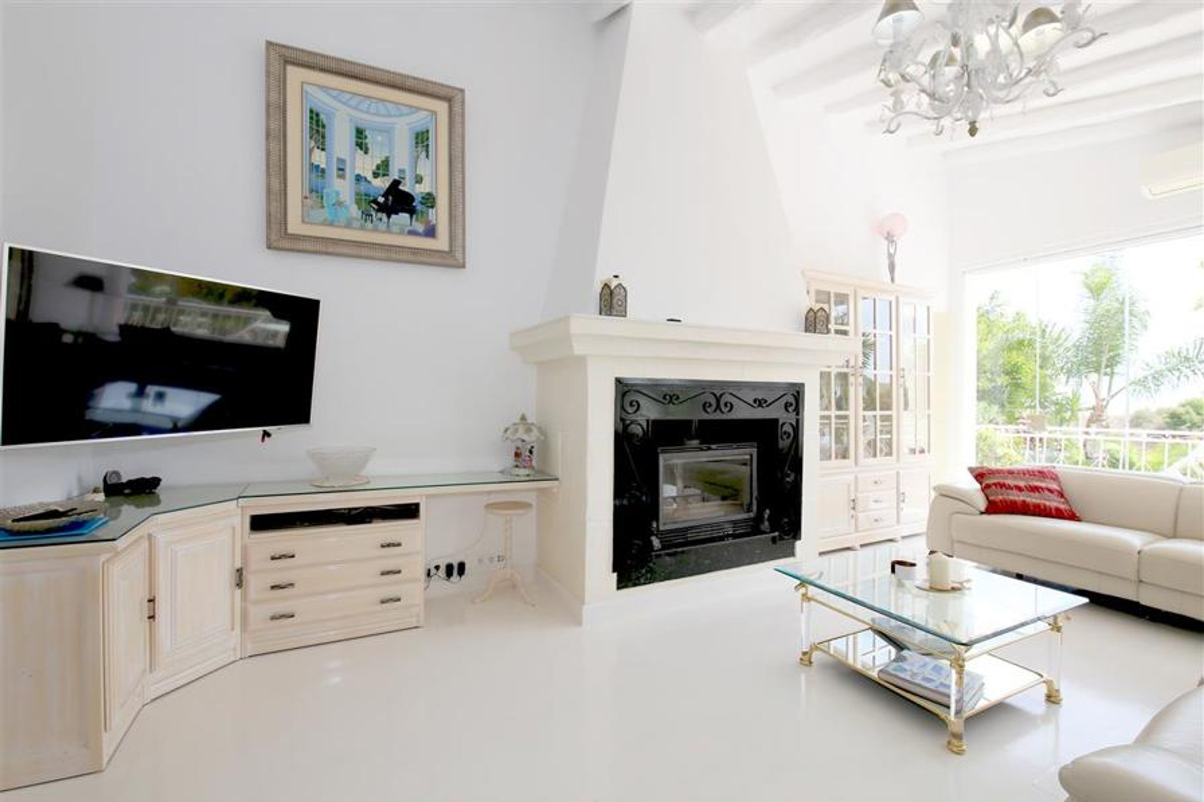 Bright and modern lounge area with air conditionin