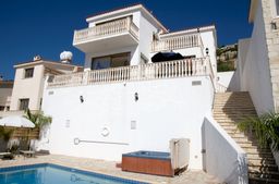 Villa to rent in Peyia, Cyprus