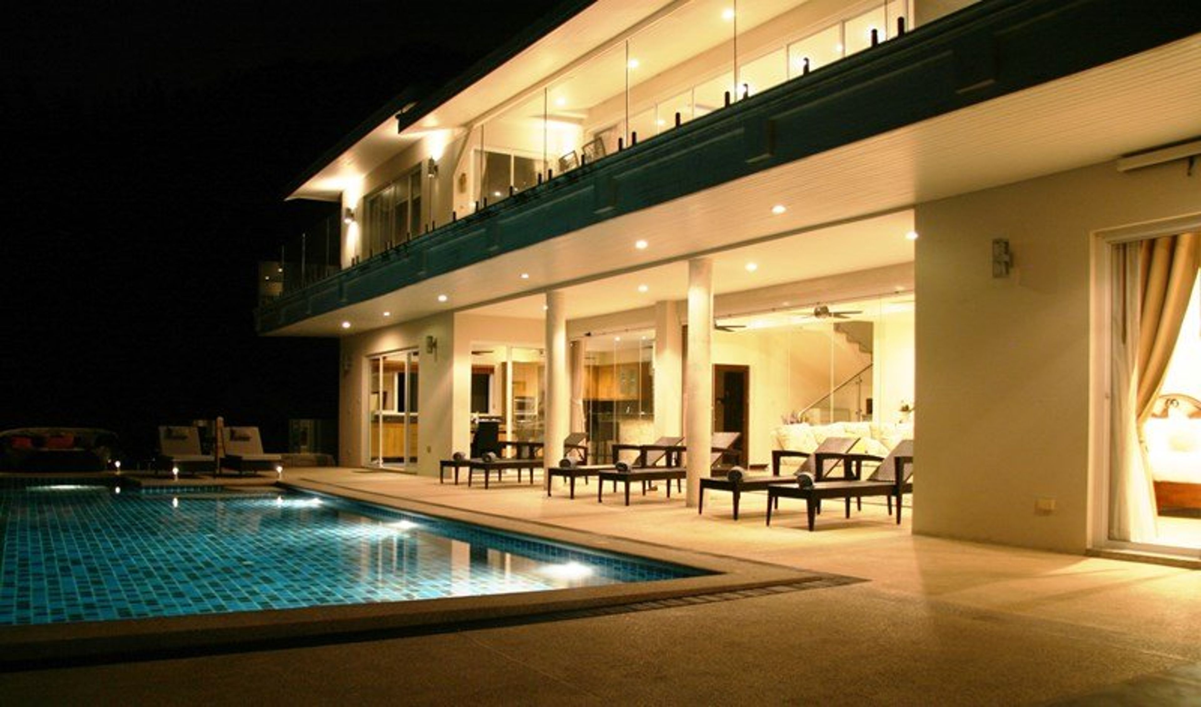 Another view of the front of the villa