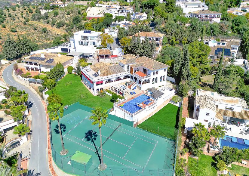 Villa in La Sierrezuela, Spain