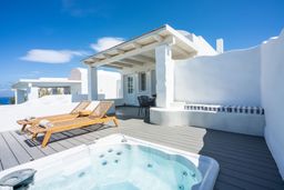 Oia holiday villa rental with shared pool