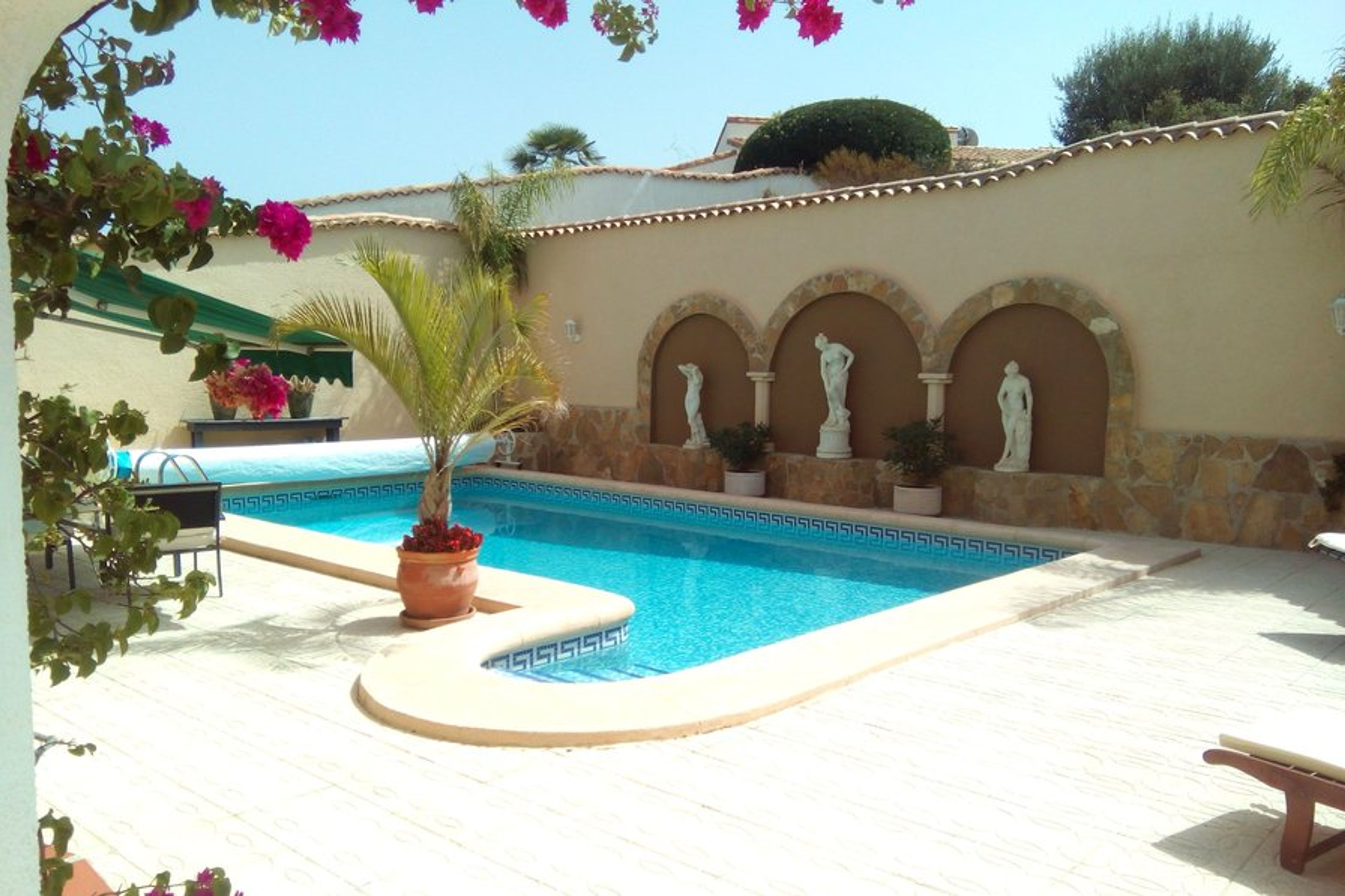 Private pool and terrace