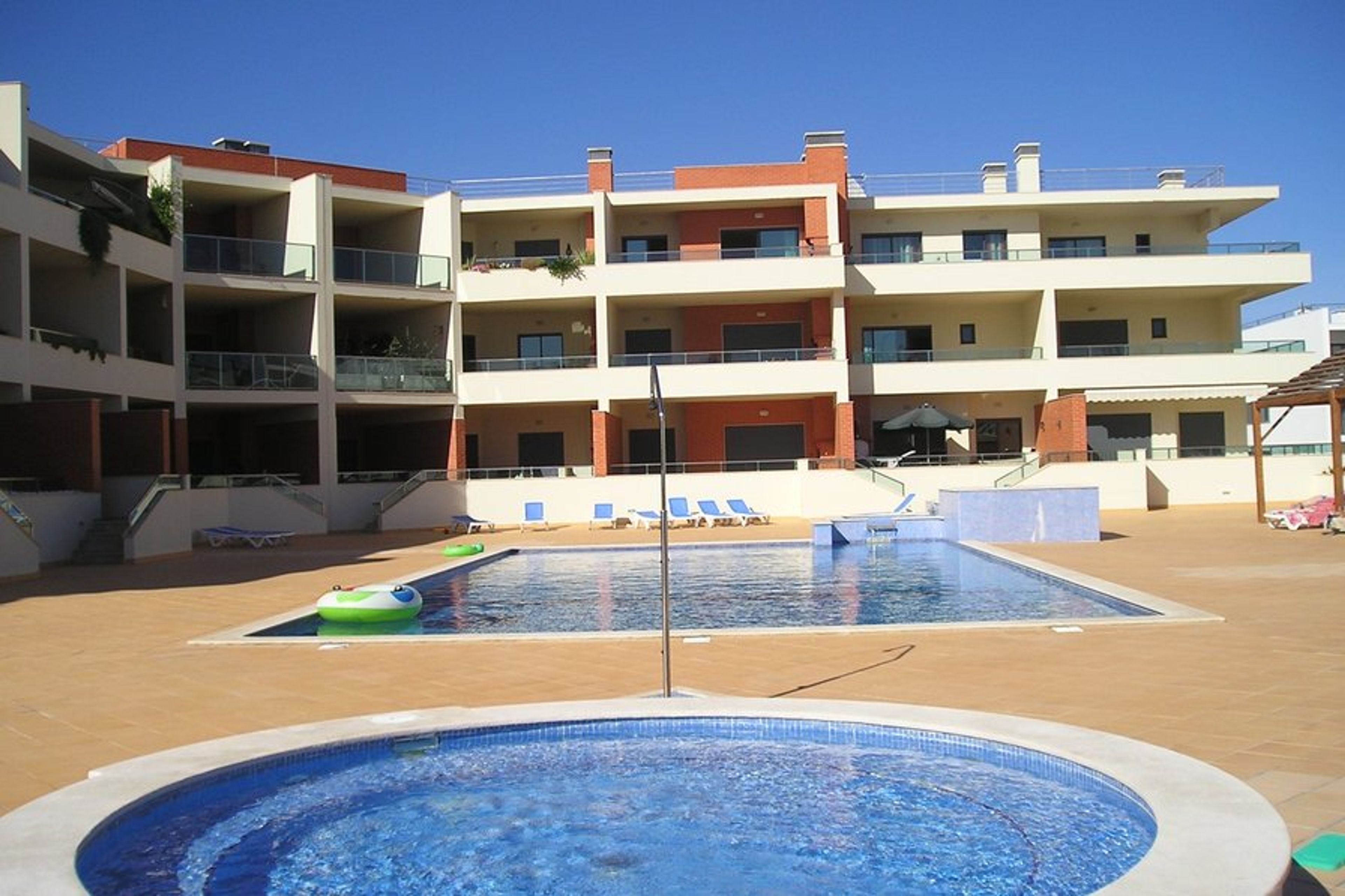 Dunas do Mar swimming pool and separate children's pool