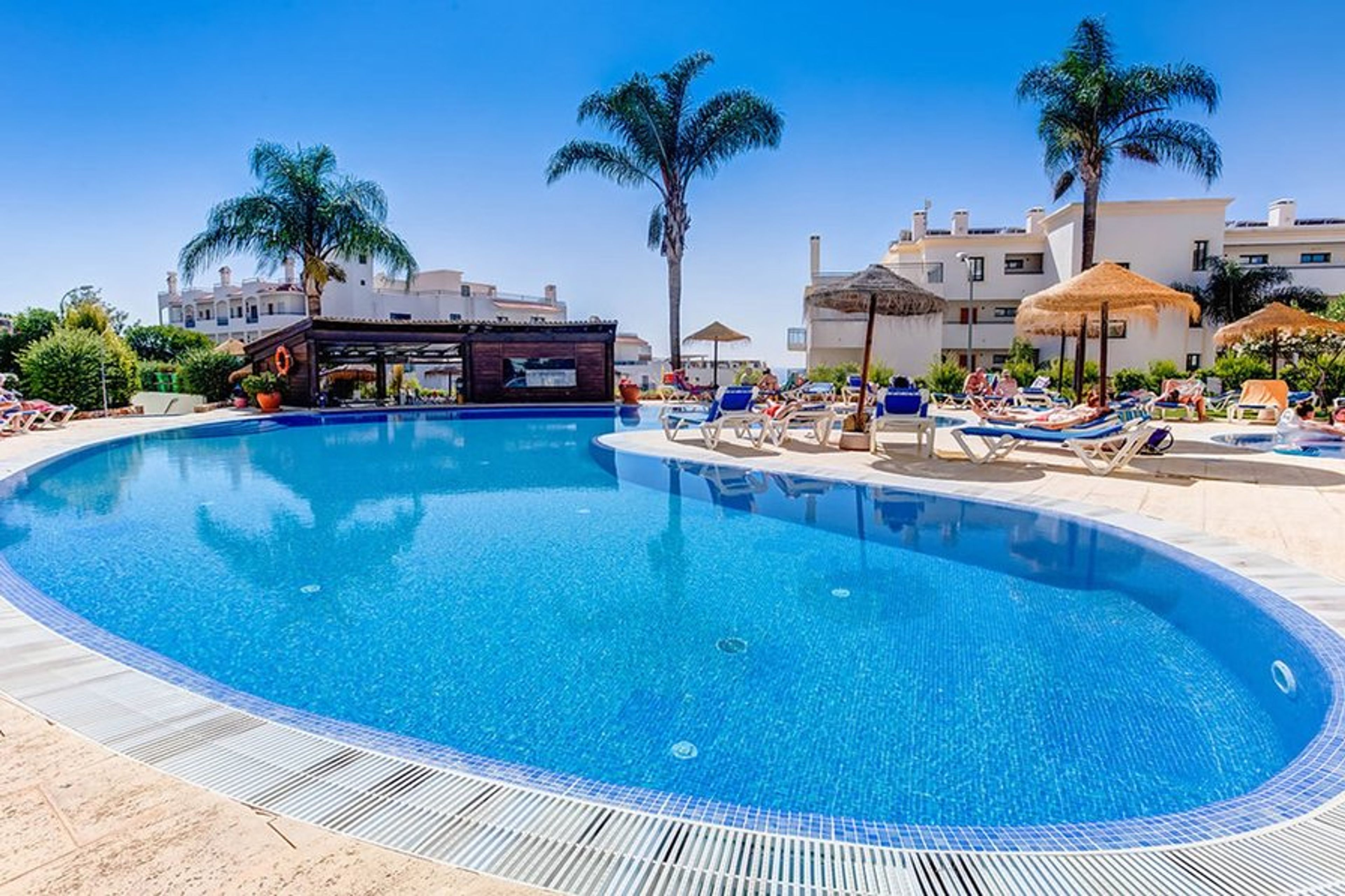 Poolside bar serving drinks and snacks