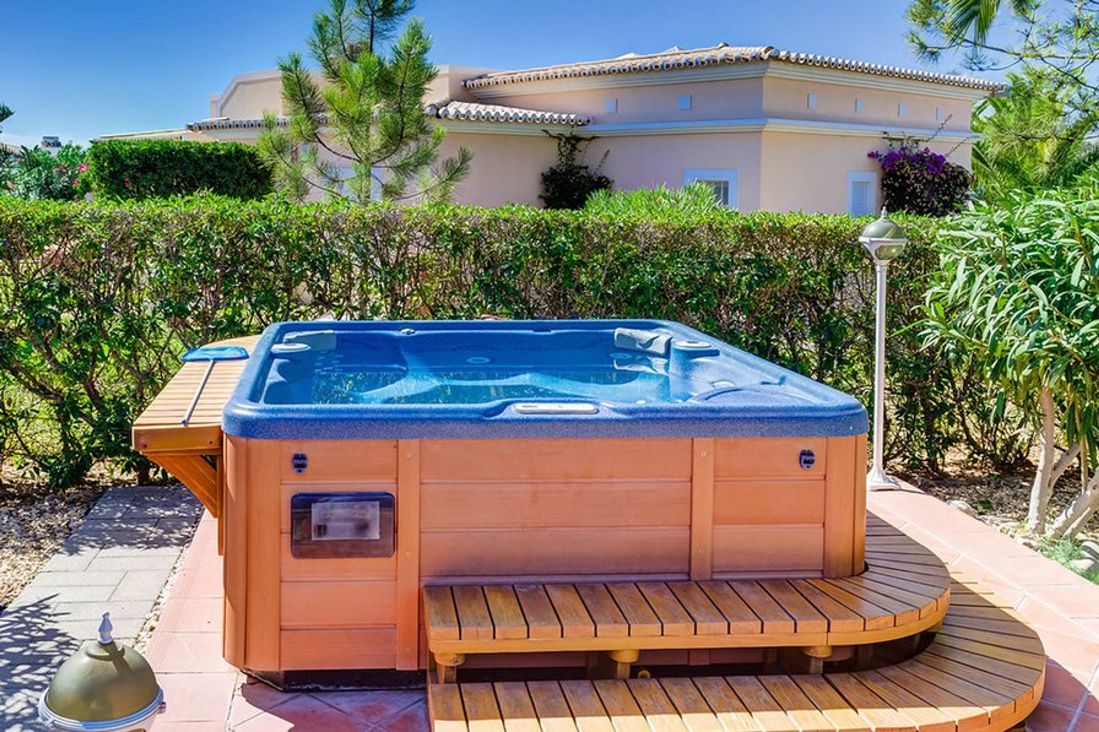 Fabulous private hot tub