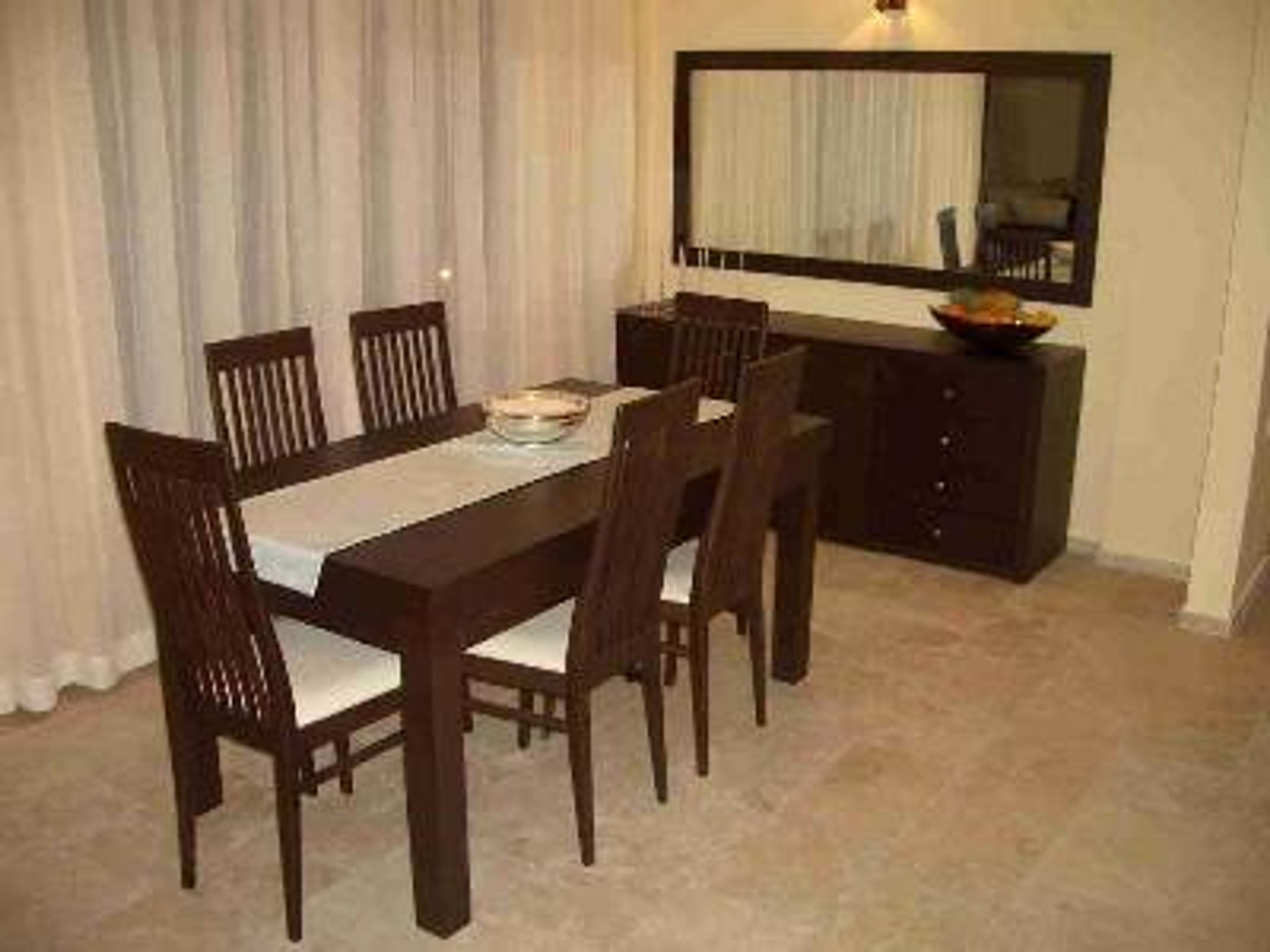 The dining area at Araxa 4