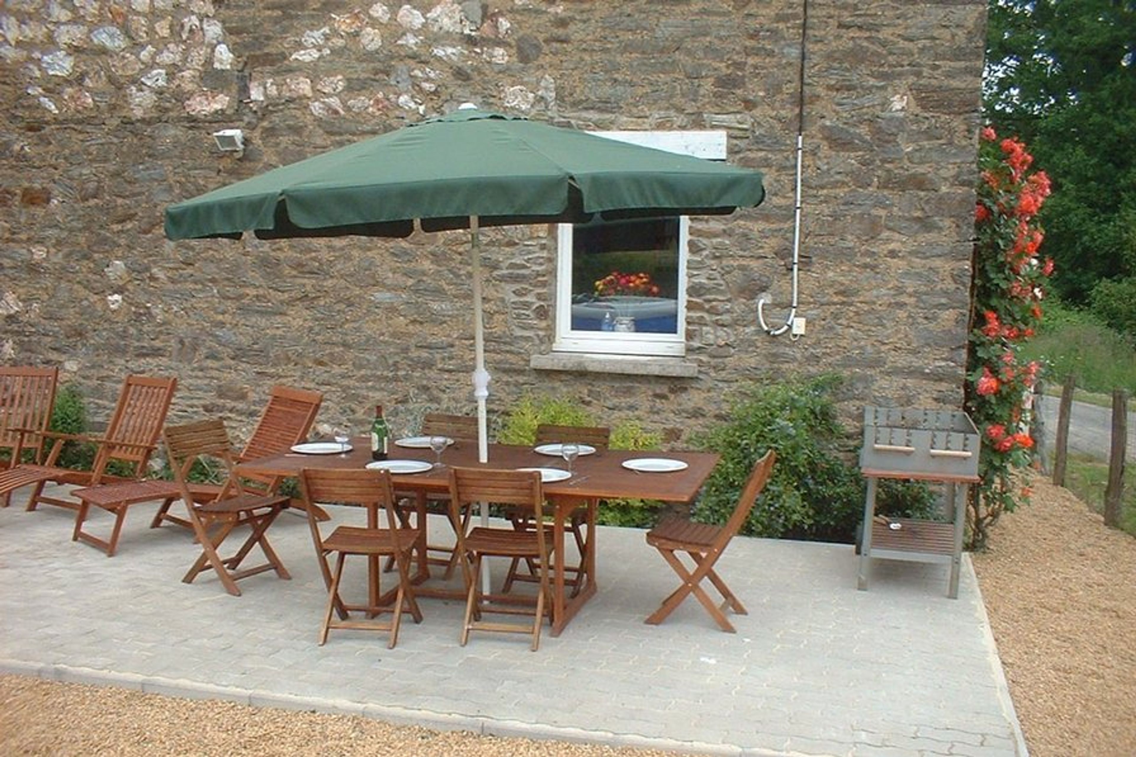Plenty of room to dine outside and enjoy the tranquility