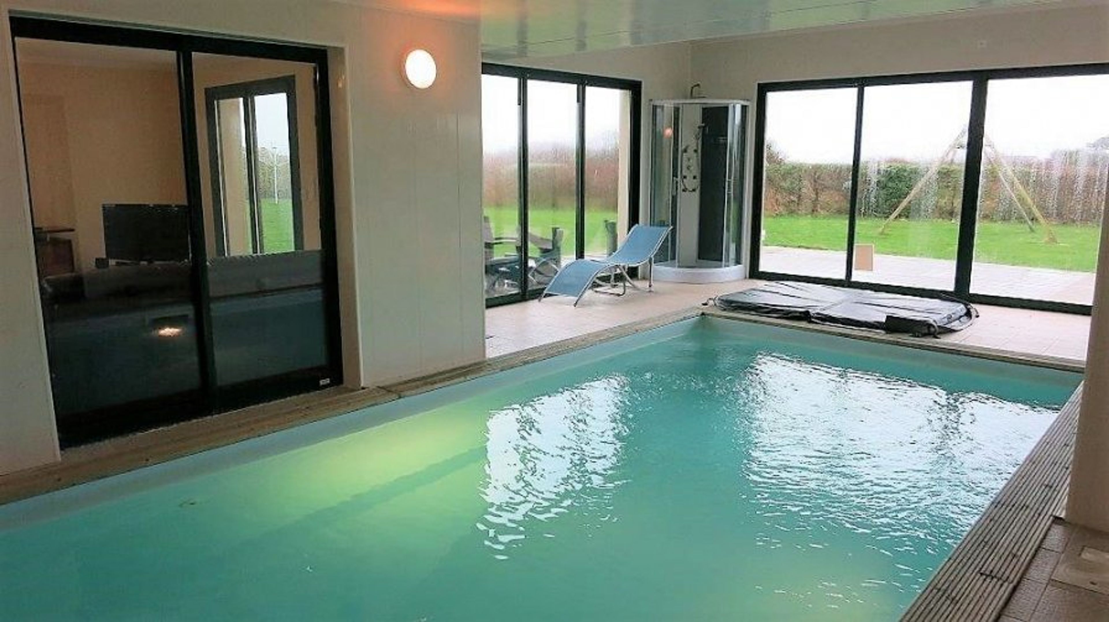 Private indoor heated pool. Heated (28°c). Counter current swimming.