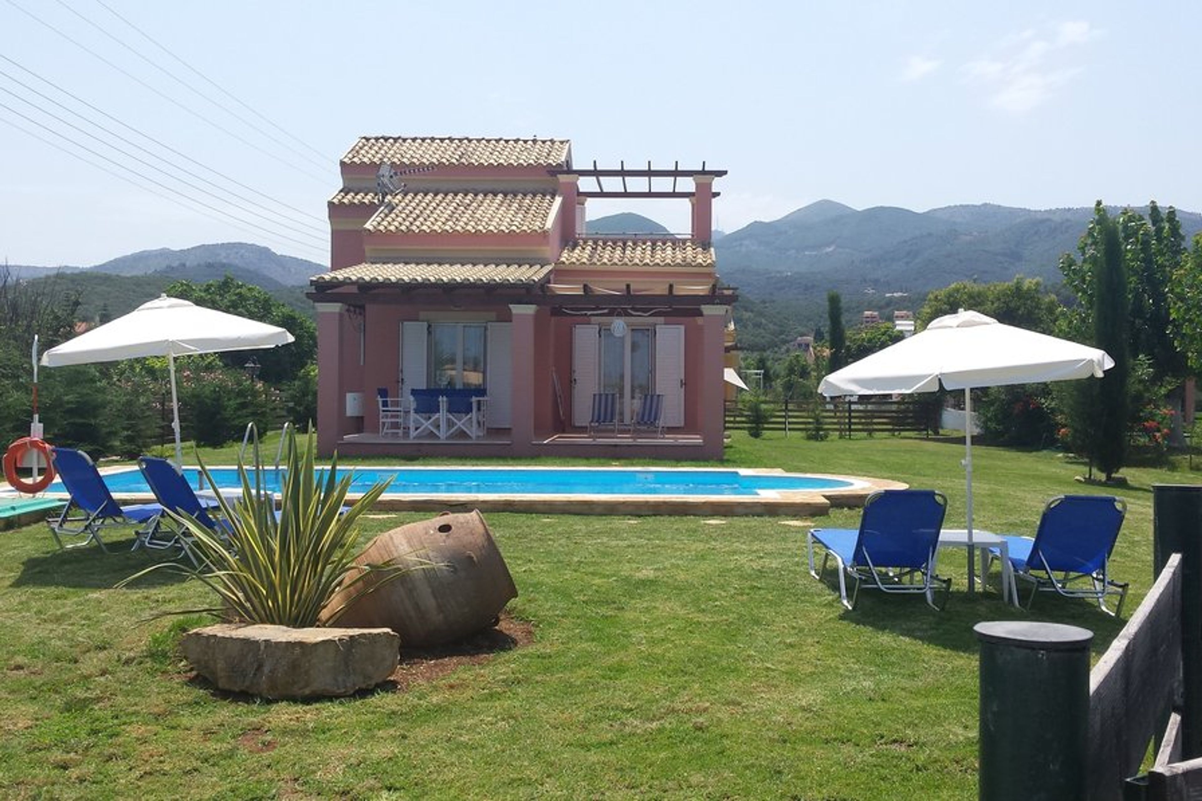 Your lovely maisonette with the private pool.