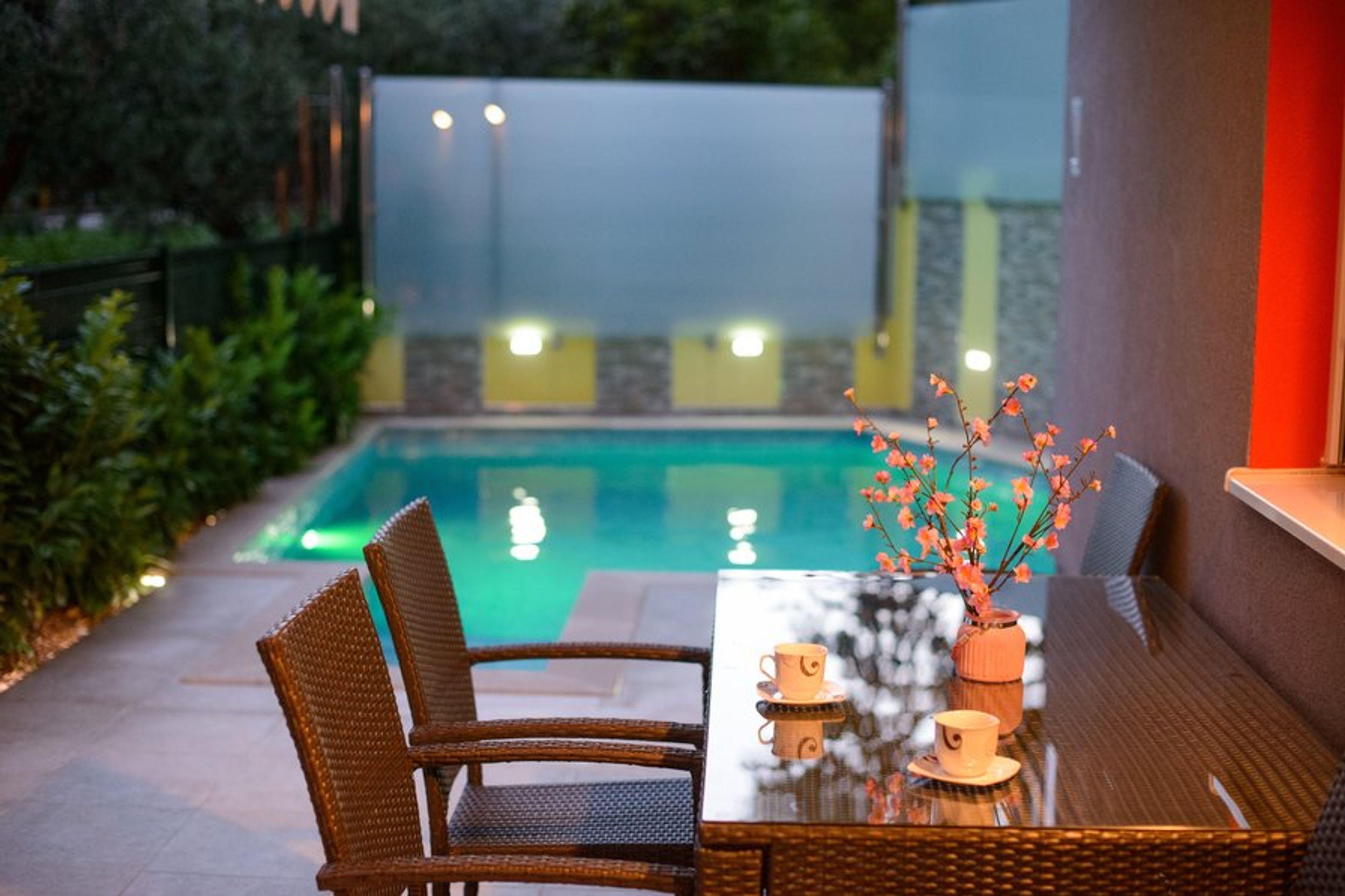 Private terrace with pool!

