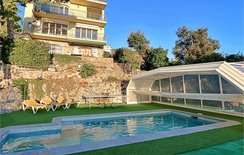 Villa in Santa Susanna, Spain