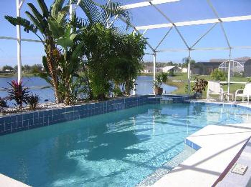 Villa in Lakeside, Florida: Luxurious Heated Pool