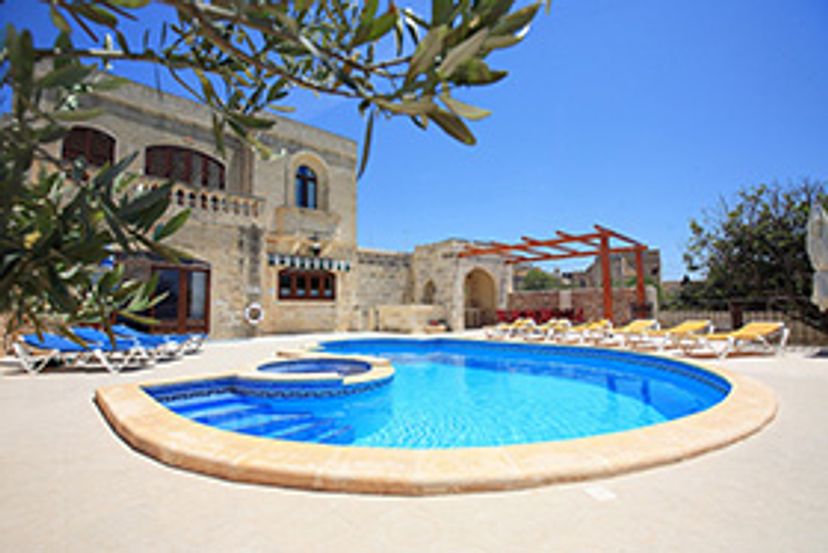 Villa in Xaghra, Malta