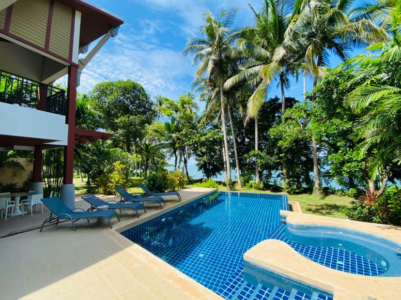 Villa in Ao Nam Mao, Thailand