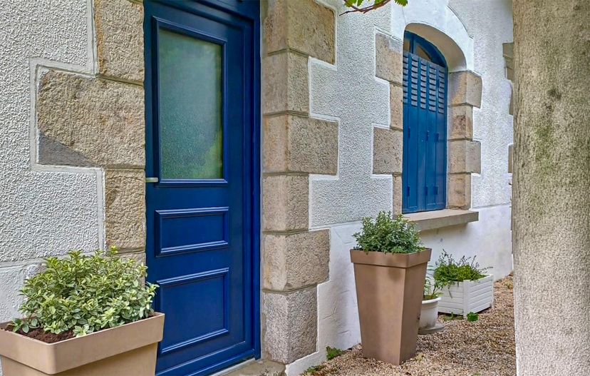 Villa in France, Plourivo