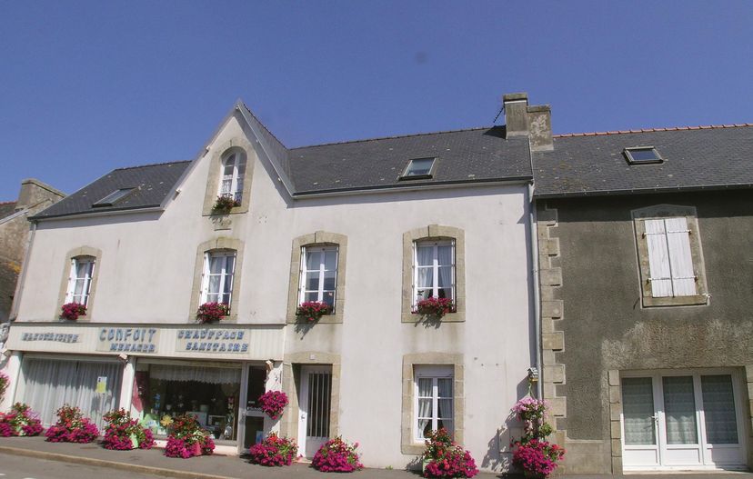 Villa in Plonévez-Porzay, France