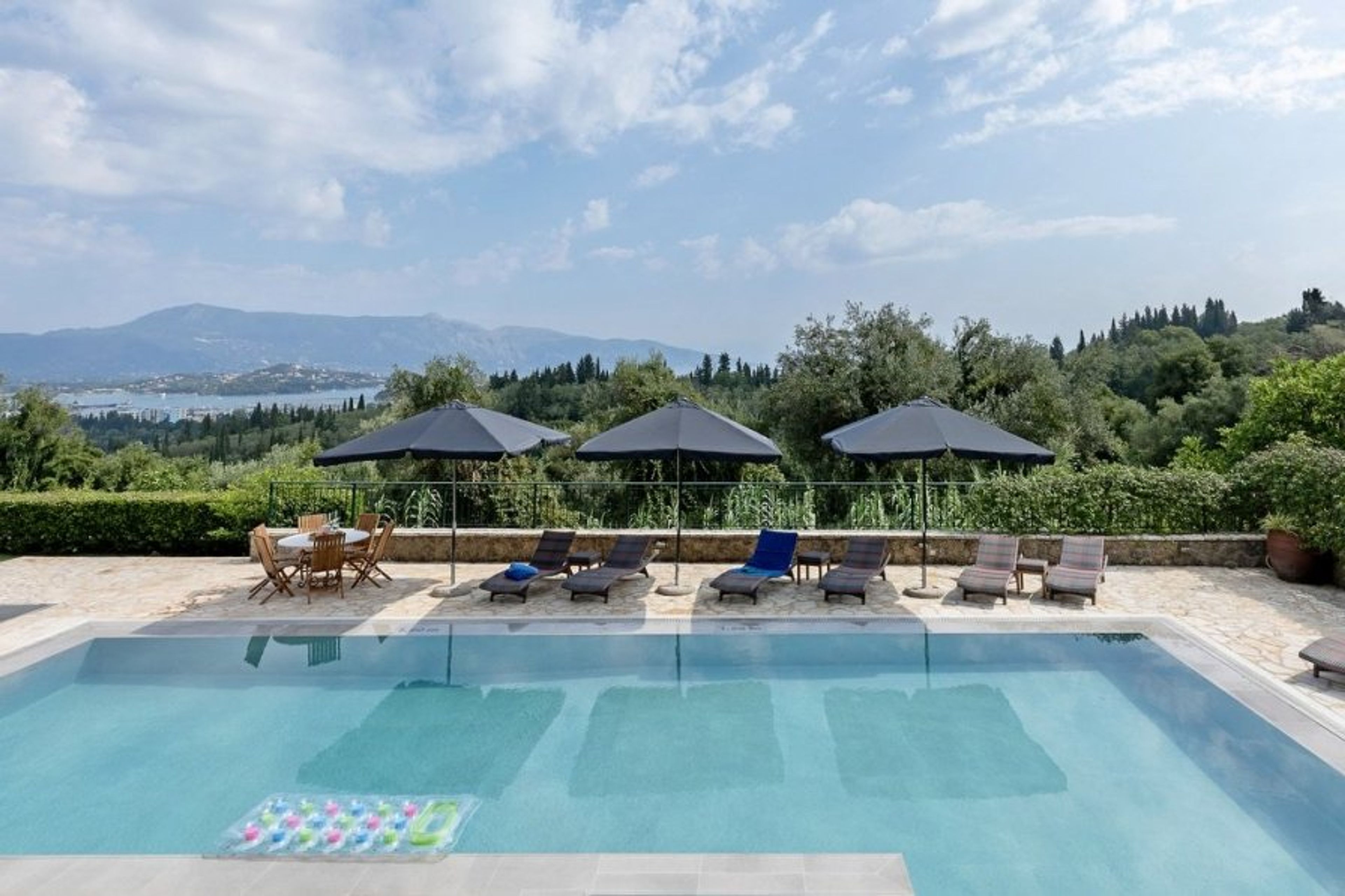 A large (90 m²) sparkling pool necessary for every summer holiday