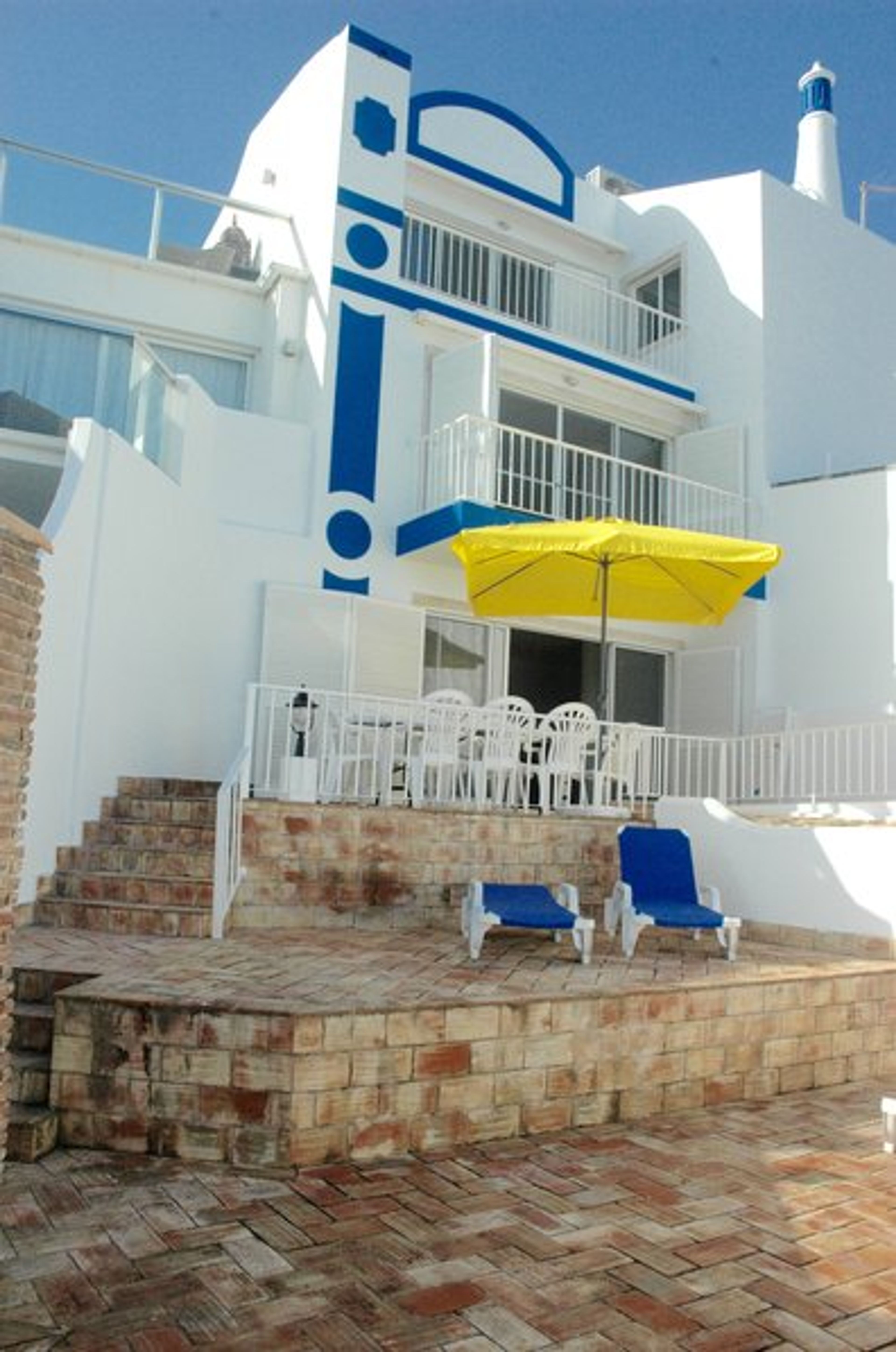 Looking at the property from the ocean side - all the terraces have oc