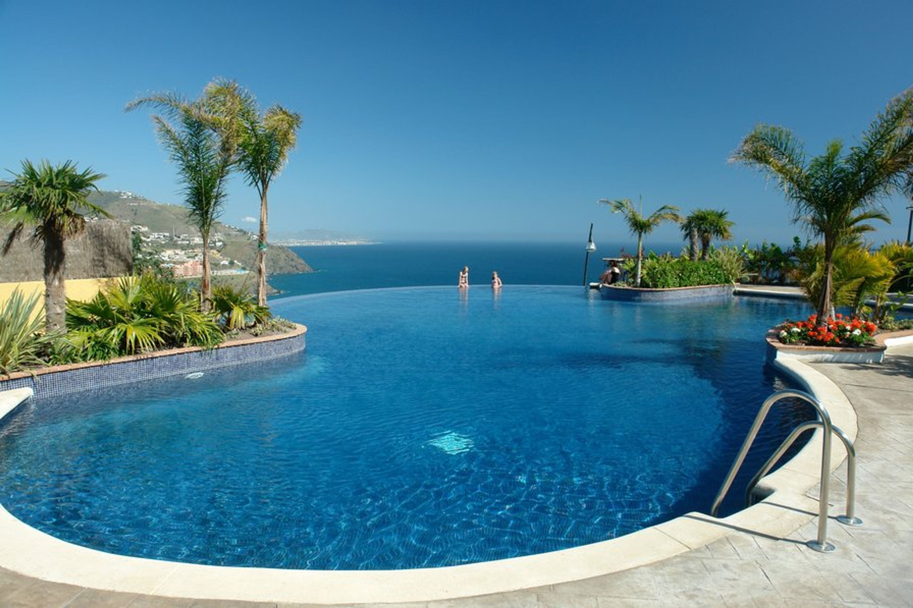 Super house, lovely setting