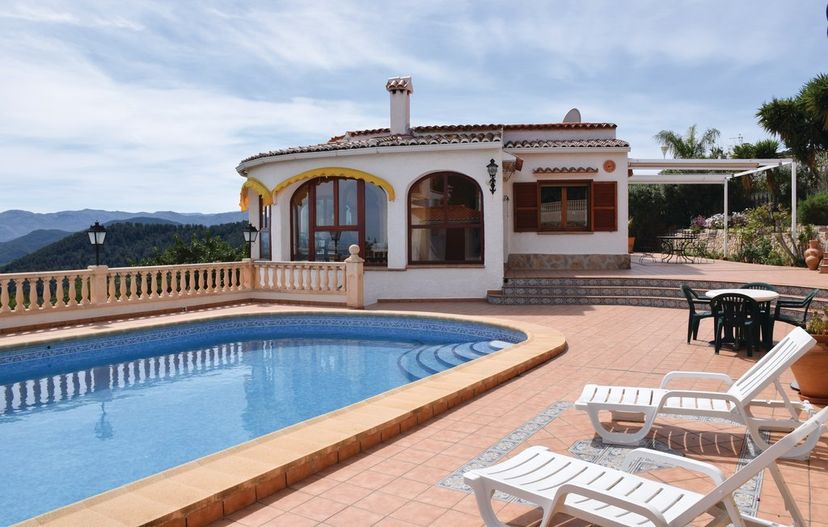Villa in Oliva, Spain