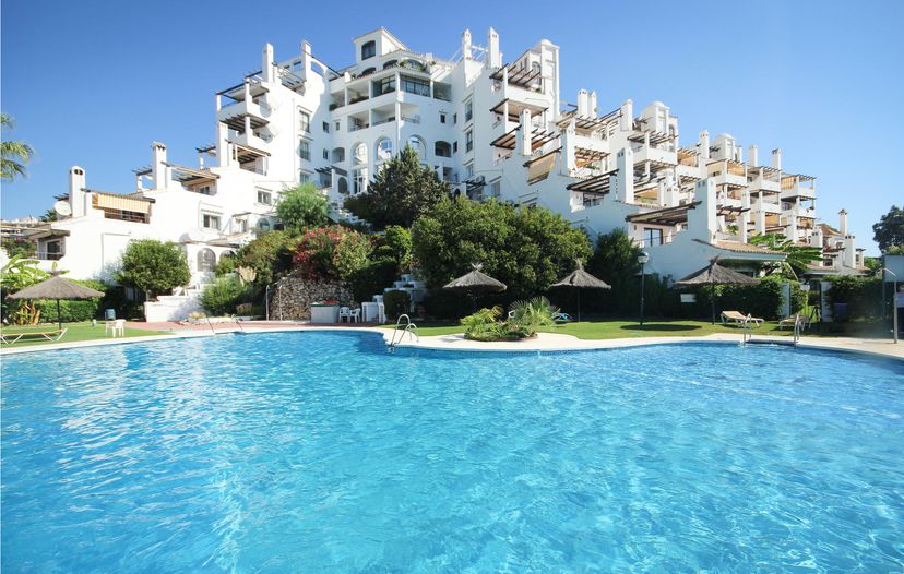 Apartment in Sitio de Calahonda, Spain