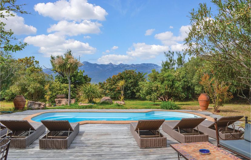 Villa in France, Figari