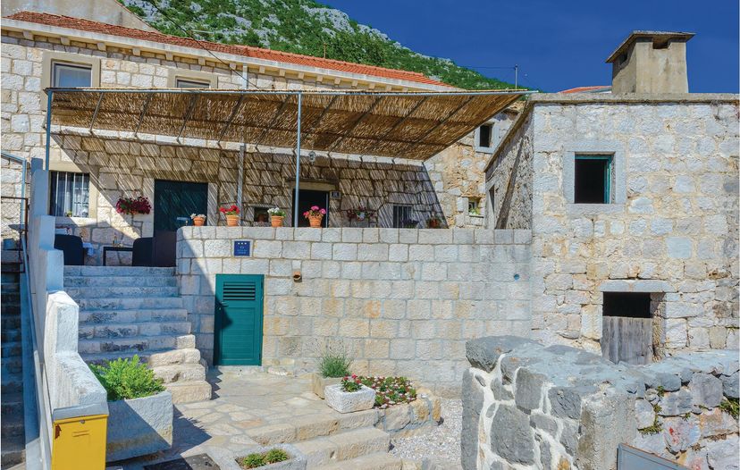 Villa in Mrčevo, Croatia