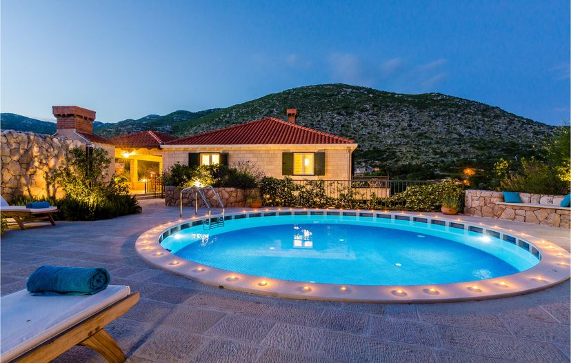 Villa in Croatia, Gromača