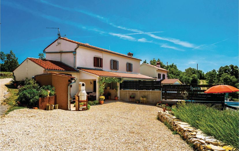 Villa in Bartići, Croatia