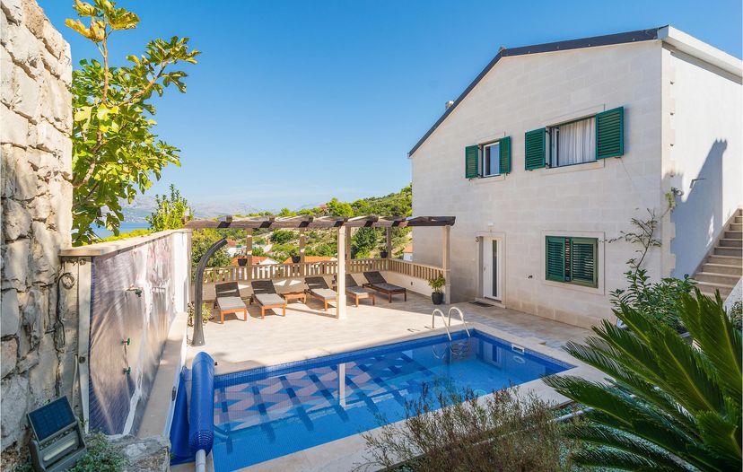 Villa in Croatia, Postira